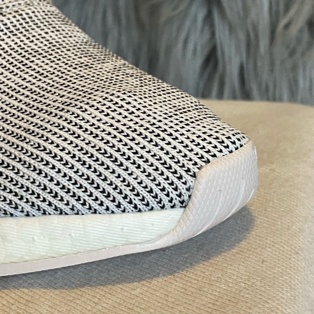 NMD R2 W Sneakers - Picture 6 of 8